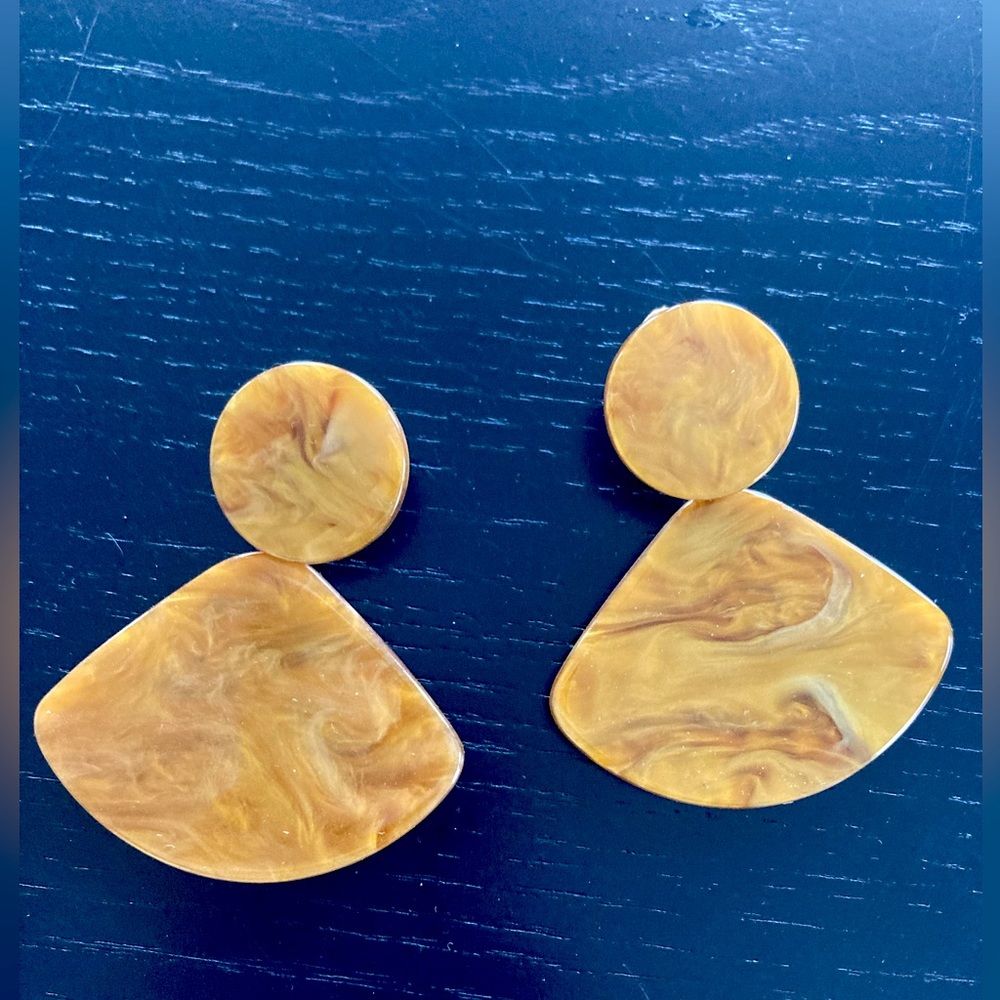 Carey Style Earrings
